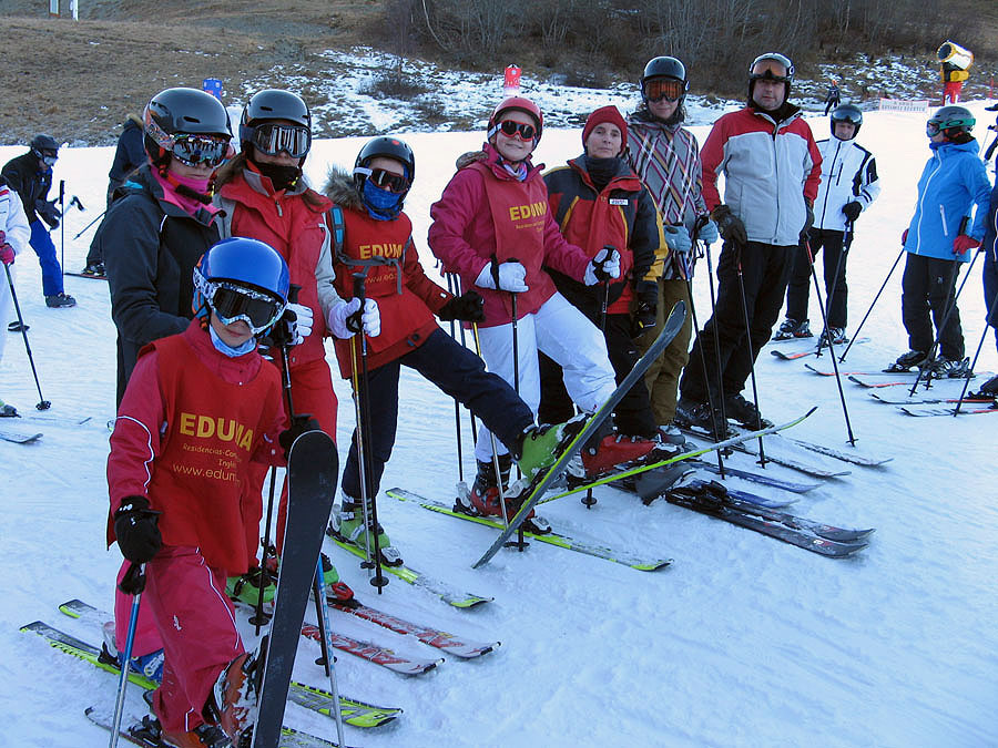 Cursillo de ski para infantil, juvenil y adultos