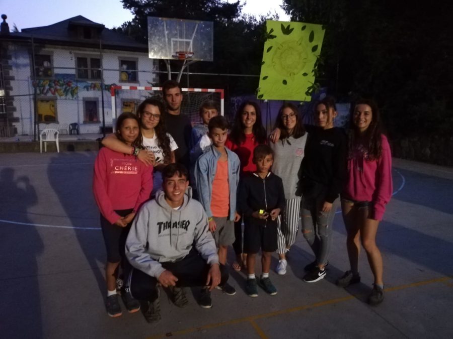 Grupo de niños. Campamento de verano Madrid Sierra Guadarrama