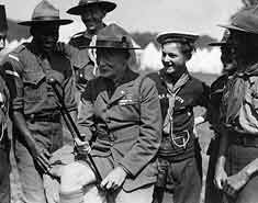 Baden Powell en los primeros campamentos de verano. Historia y orígenes.